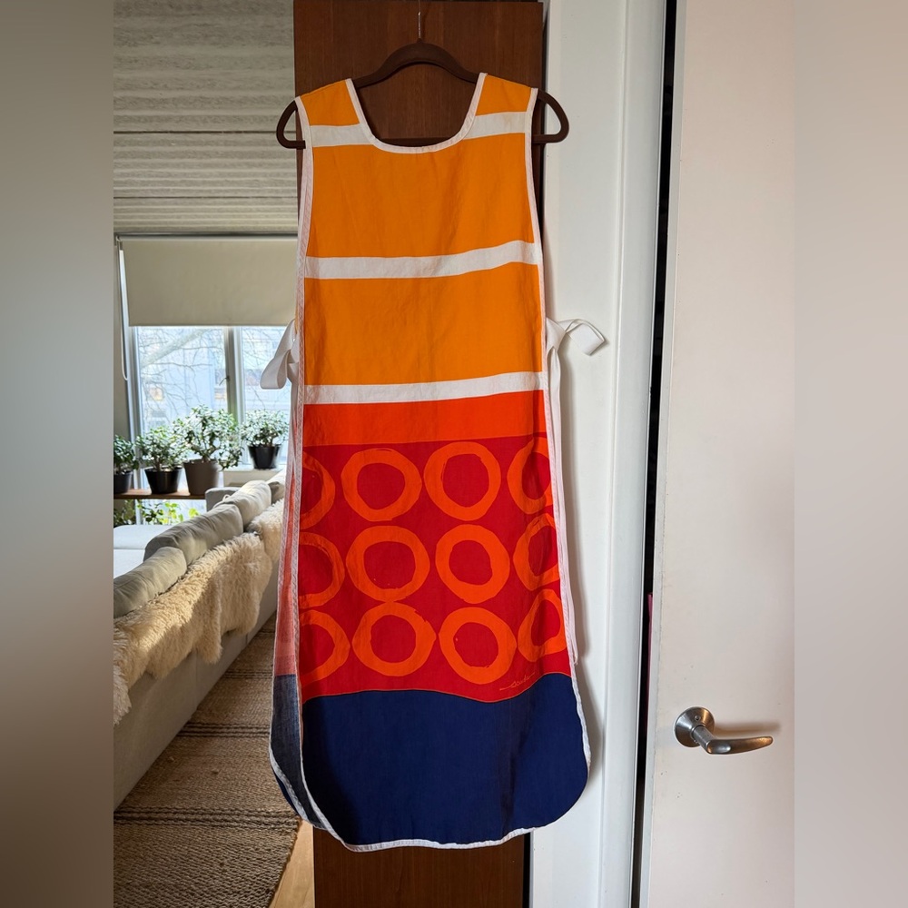 Vintage Scuda smock apron & dish towels.